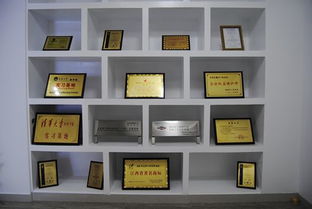 江西主流媒體工廠行走進(jìn)景新漆業(yè) 探秘漆業(yè)創(chuàng)新與綠色發(fā)展之路